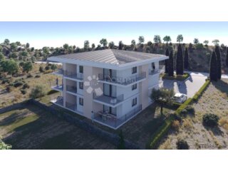 KAŠTEL, NOVOGRADNJA SA LIFTOM