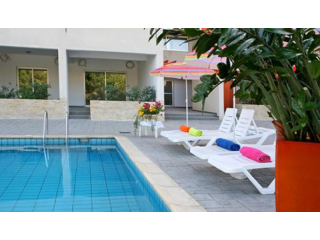 Modern One bed furnished ground floor..