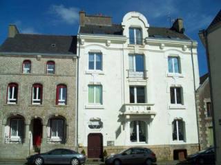 Well Established 9 Bed Guest House