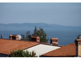 RABAC, dvoetažni stan sa pogledom na more