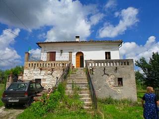 Stunning large attached property with..