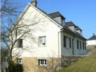 Large House Close to Shops & Services