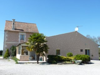 Stone House With Land And Lake