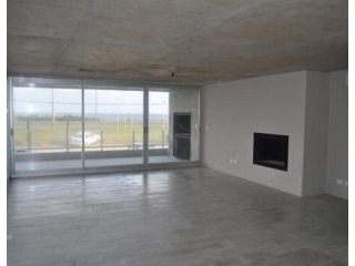 3 Bedroom Apartment - For Sale - Pinares