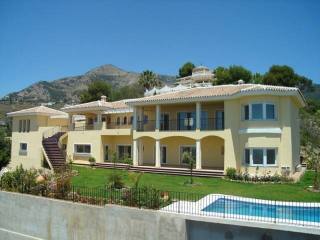 Villa - LUXURY VILLA IN MIJAS...