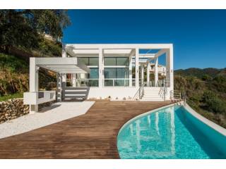 6 Bedrooms - Villa - Malaga - For Sale