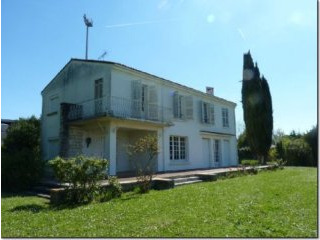 Character Villa With Large Garden And..