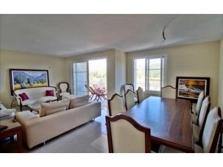 Modern 3 bedroom brand new apartment in..