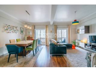 Beautiful 3 Bedroom Apartment in Benfica