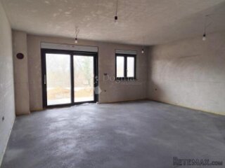 VIŠKOVO-MODERNA NOVOGRADNJA – KUĆA ZADNJA U NIZU