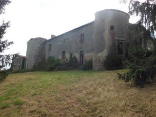 3 bedroom Castle For Sale: 79200..