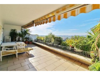 Apartment For Sale In Golden Mile..