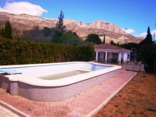 Well Presented Country Home For Sale In..