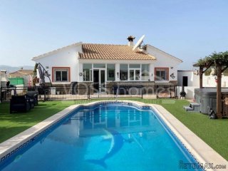 NEW & EXCLUSIVE TO VOSS HOMES - A larger than average 3..