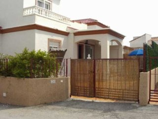 3 Bedrooms - House - Alicante - For Sale