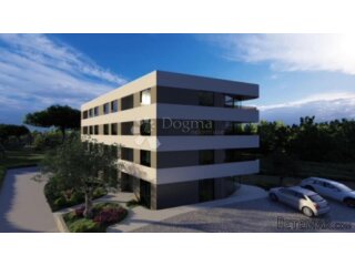 Atraktivan 2-soban stan na 2. katu, pogled more, Tar
