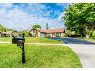 4 bedroom House For Sale: 21836..
