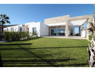3 Bedrooms - Villa - Alicante - For Sale