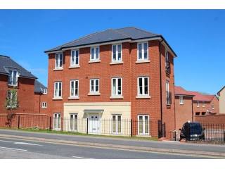 2 bedroom Flat For Sale: Owen Close..