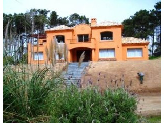 5 Bedroom House - For Rent -..