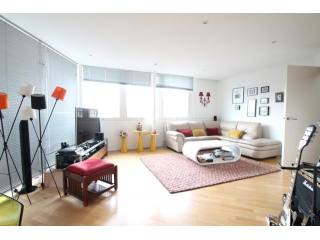 2 bed flat to rent