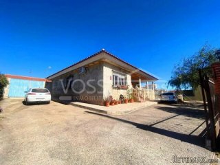NEW LISTING TO VOSS HOMES - A large 4 bed, 2 bath Villa of..