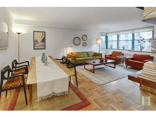 2 bedroom Apartment For Sale: 11..