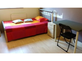 Double Room In Canary Wharf