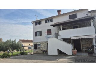Istra, Poreč okolica - kamena kuća sa okućnicom 2 km od grad