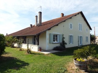 A 4 Bedroom Property With Separate Gite..