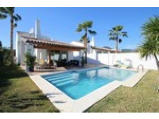 4 Bedrooms - Villa - Malaga - For Sale