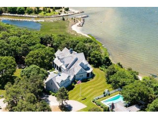 4 bedroom House For Sale: 223-217..