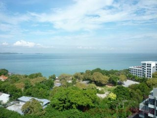 1 Bedroom Condo for sale in Pratumnak -..