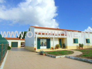 3 Bedrooms House For Sale - Santarem