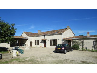 Big country house with stables and land..