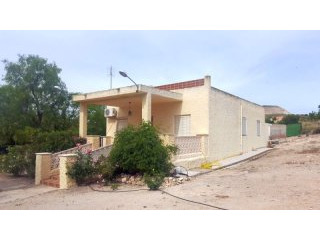 Spacious 4 Bedroom Country House In A..