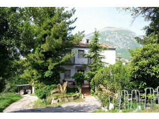 Beautiful stone property with a large..