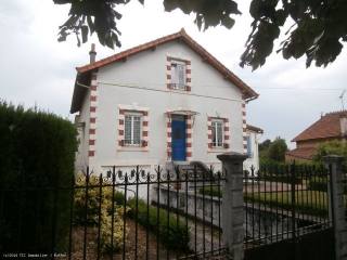 Townhouse with garage and garden