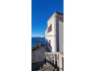 Senj, centar, obiteljska kuća