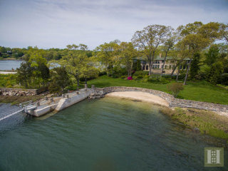 6 bedroom House For Sale: 118 DELAFIELD..