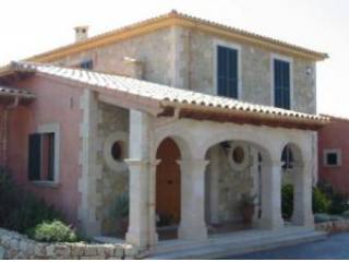 Exclusive Finca with views to the Bay..