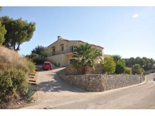 4 Bedrooms - Villa - Alicante - For Sale