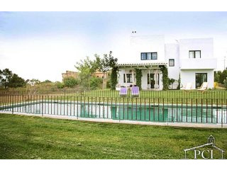 Modern style house with private pool..