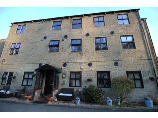 2 bedroom, Ground Floor Flat house for..