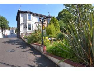 5 bedroom, Semi-detached House house..