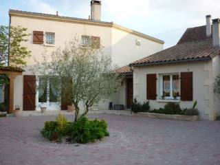 Stunning House With A Swimming Pool In..