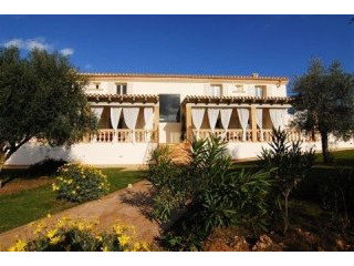 Spectacular and luxurious estate near..