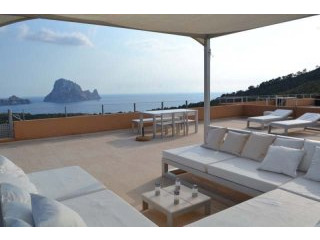 Penthouse in Cala Carbo with..