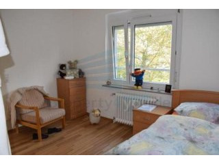 Zimmer in Senioren-WG in Stuttgart zu..