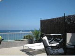 2 Bedrooms - Apartment - For Sale